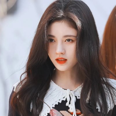 白色的女人